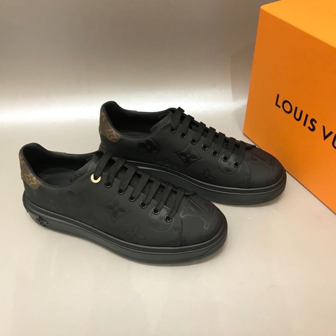 Louis Vuitton Time Out Low Top Sneakers Calfskin Leather Fall/Winter Collection 1A64RW Black