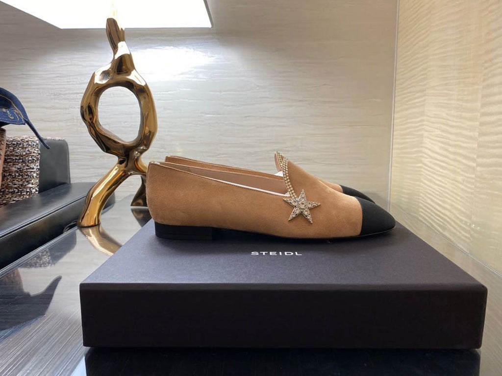 Chanel Jeweled Suede Flats Sandals Lambskin Leather Spring/Summer Collection Brown/Black