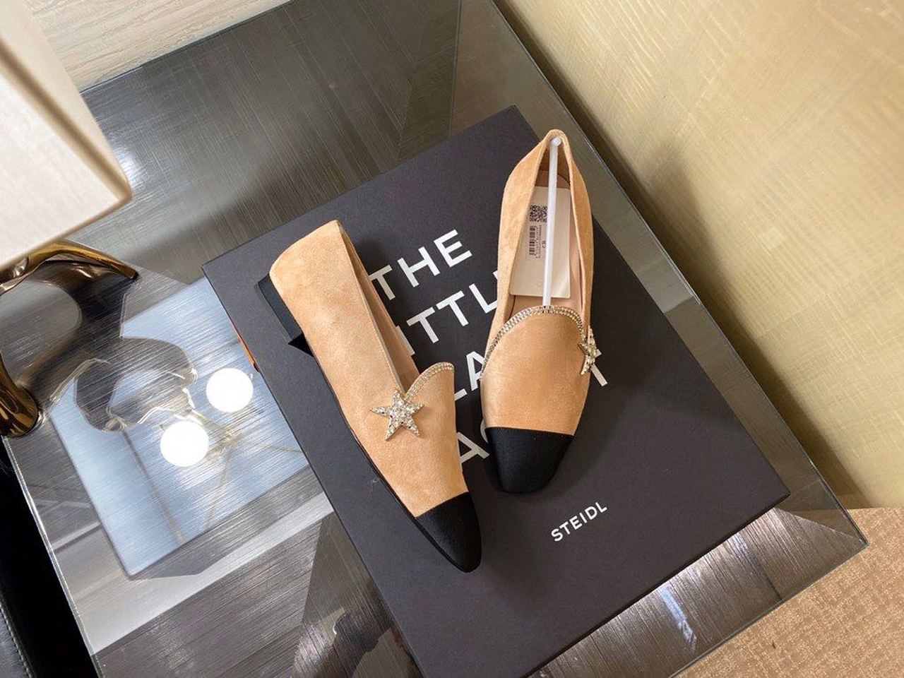Chanel Jeweled Suede Flats Sandals Lambskin Leather Spring/Summer Collection Brown/Black
