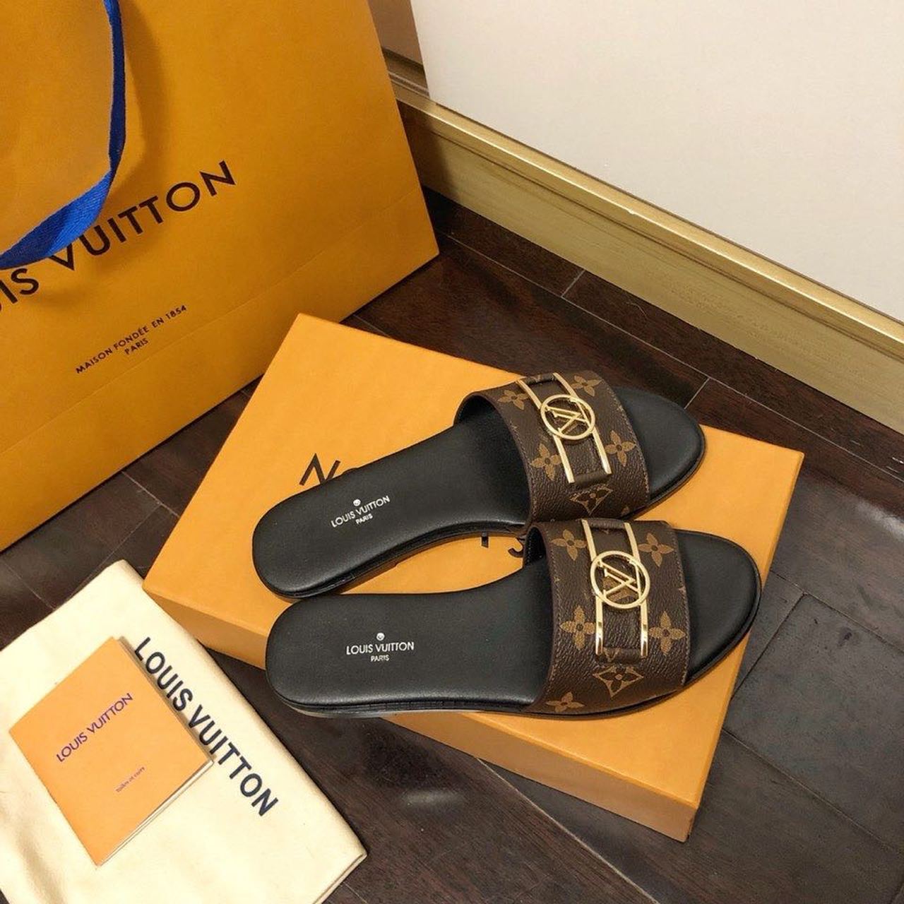 Louis Vuitton Lock It Flat Sandals Monogram Canvas Calfskin Leather Spring/Summer 2020 Collection 1A64MN Brown