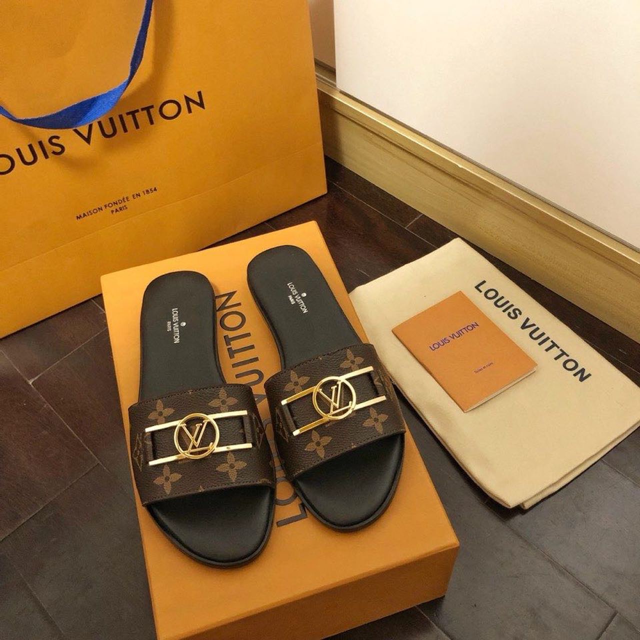 Louis Vuitton Lock It Flat Sandals Monogram Canvas Calfskin Leather Spring/Summer 2020 Collection 1A64MN Brown