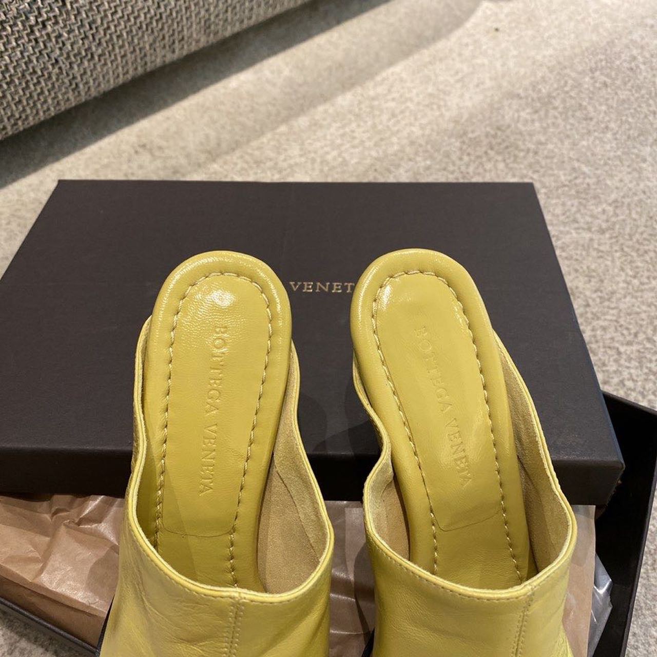 Bottega Veneta Square Toe Mules Calfskin Leather Fall/Winter 2019 Collection, Yellow