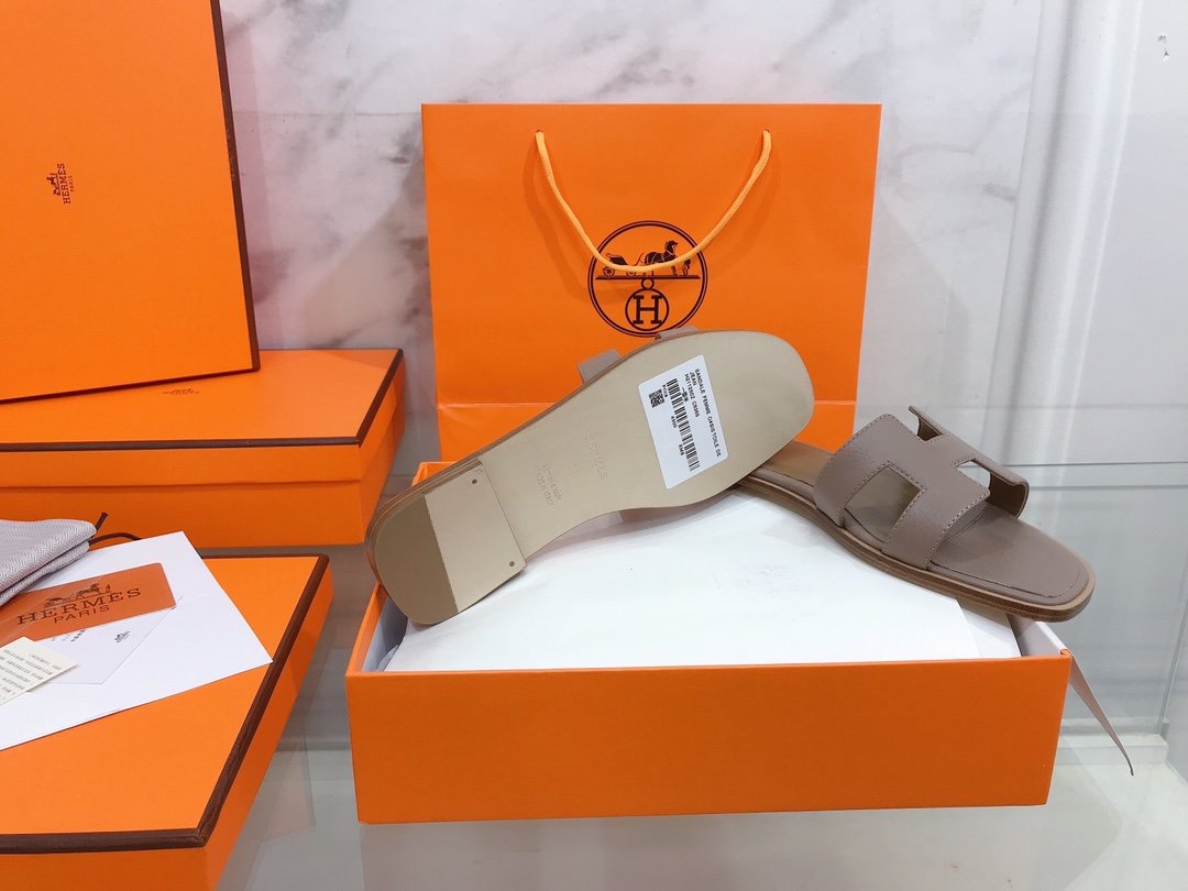 Hermes Oran Sandal Grey
