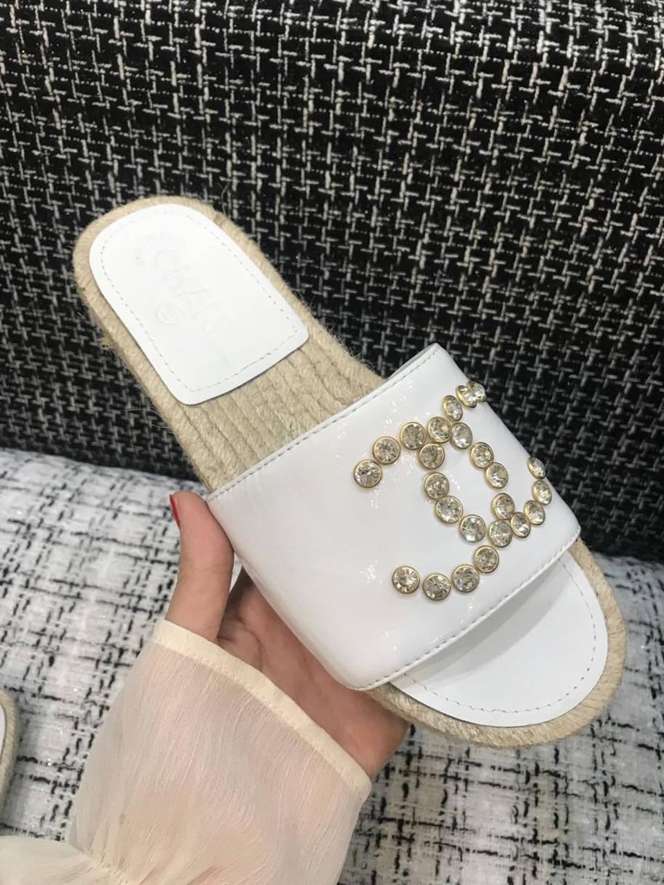 Chanel Jeweled CC Logo Espadrille Slippers Patent Leather Spring/Summer Collection White