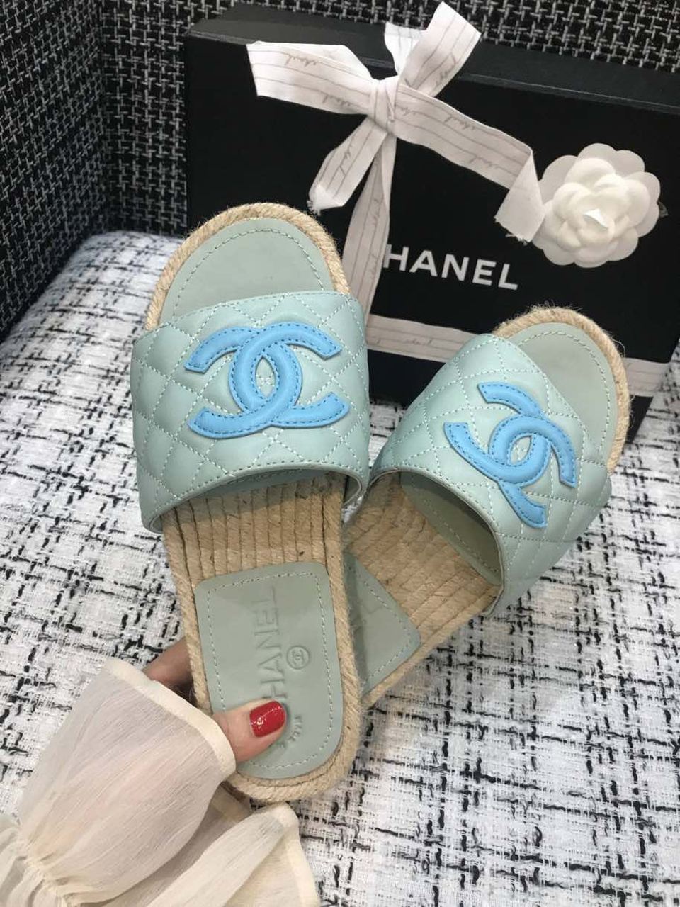 Chanel Quilted CC Logo Espadrille Slippers Calfskin Leather Spring/Summer Collection Light Blue/Blue