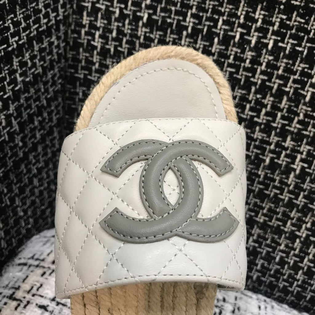 Chanel Quilted CC Logo Espadrille Slippers Calfskin Leather Spring/Summer Collection White/Grey