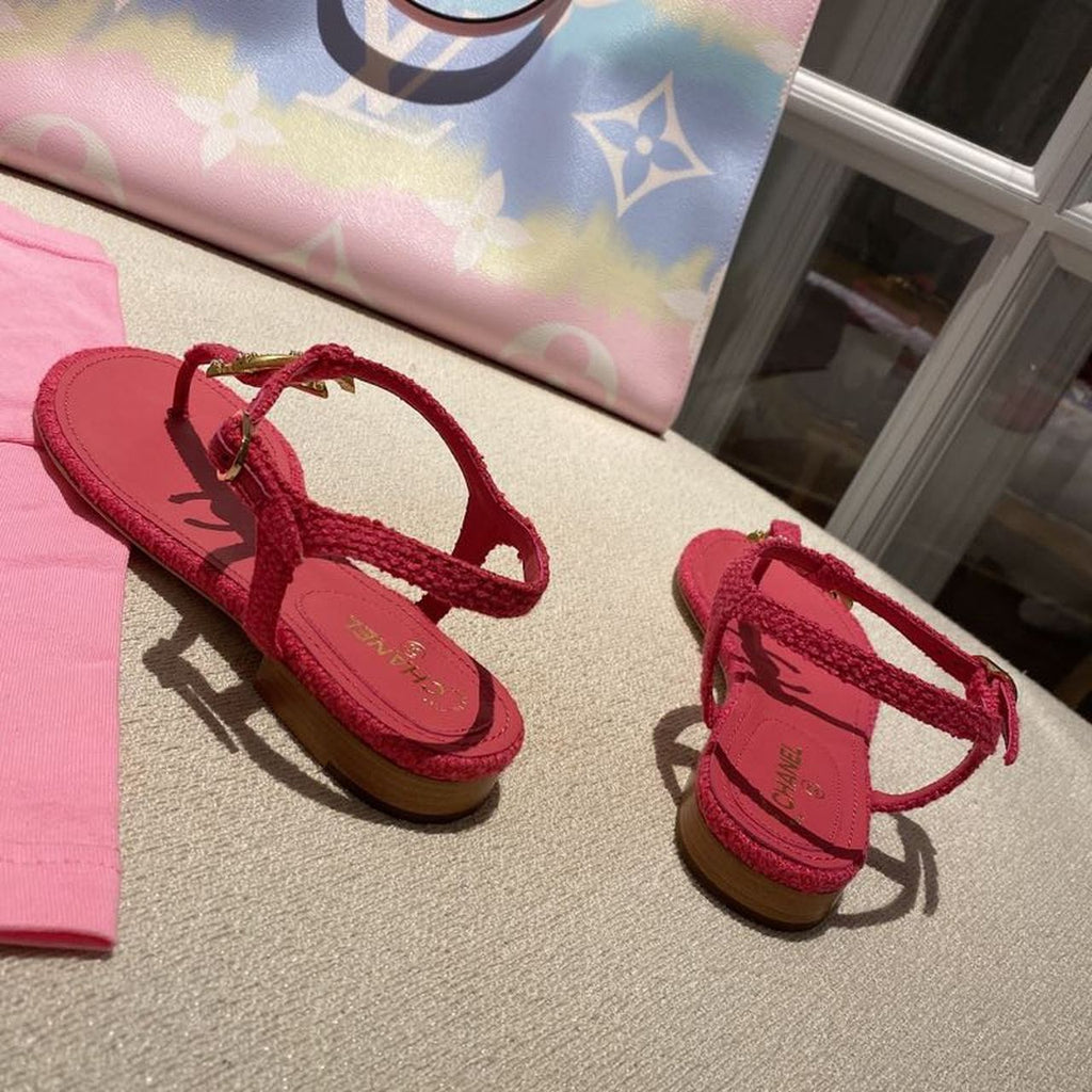 Chanel Pearl Embroidered CC Logo Thong Sandals Calfskin Leather Spring/Summer Act 1 Collection, Red