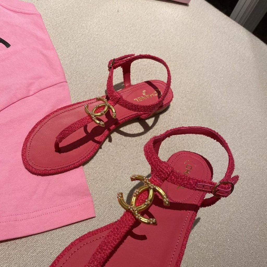 Chanel Pearl Embroidered CC Logo Thong Sandals Calfskin Leather Spring/Summer Act 1 Collection, Red
