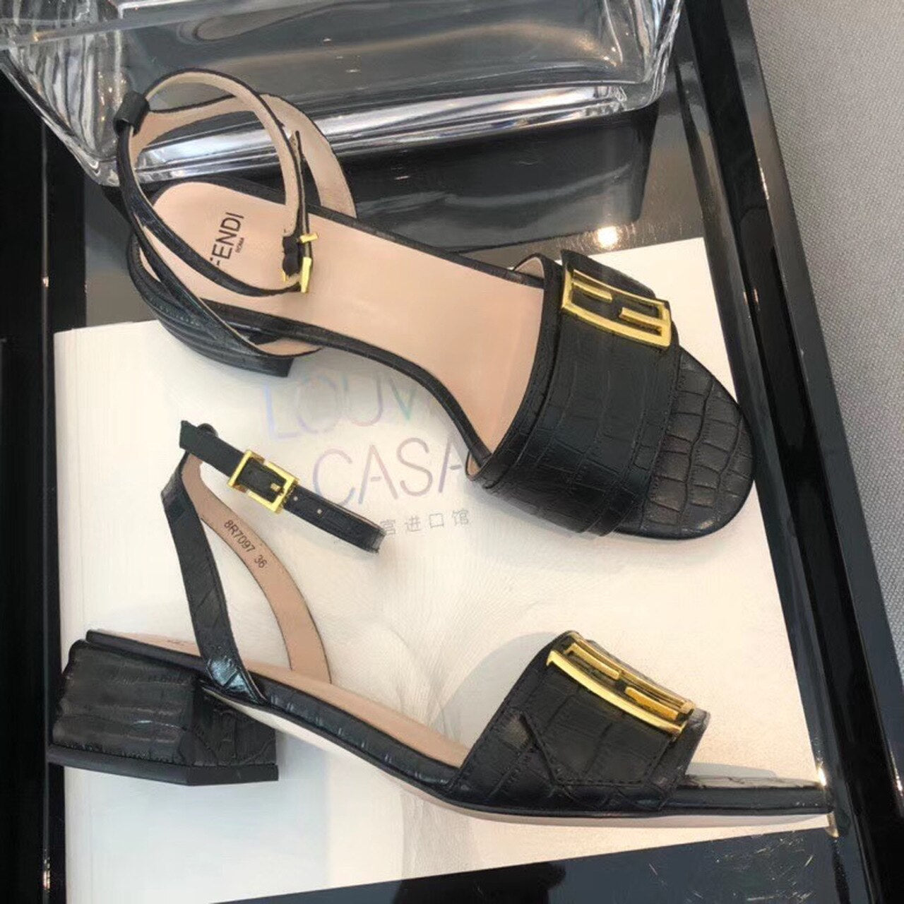 Fendi FF Block Heel Flat Sandals Croc Embossed Calfskin Leather Spring/Summer Collection Black