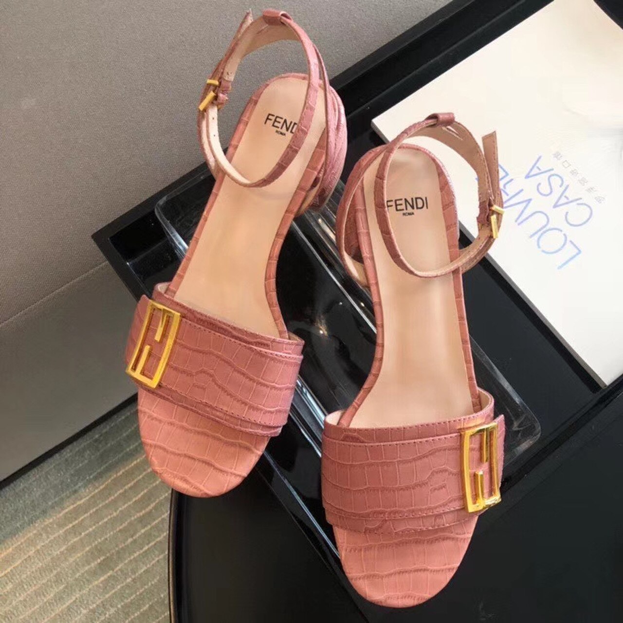 Fendi FF Block Heel Flat Sandals Croc Embossed Calfskin Leather Spring/Summer 2020 Collection, Pink
