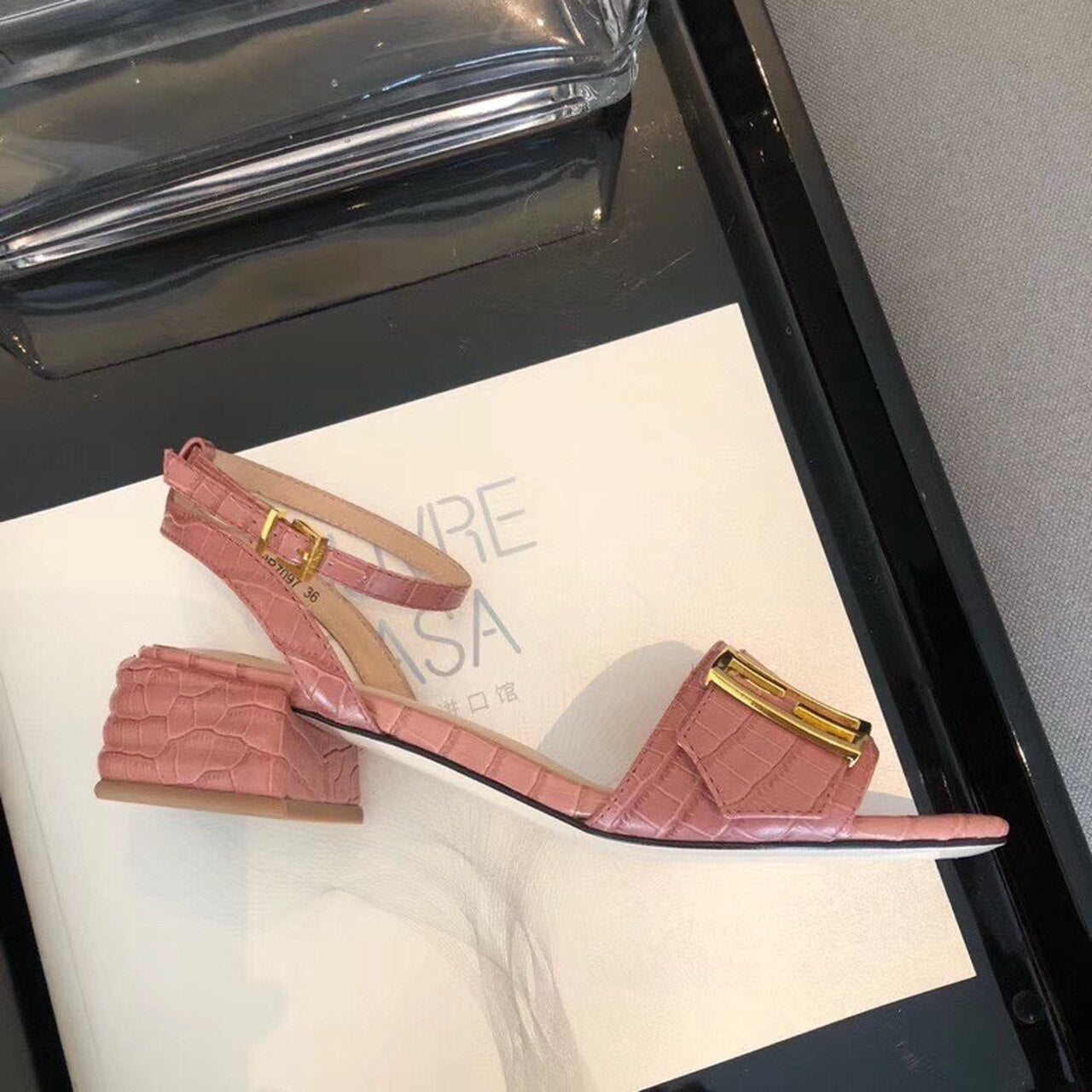 Fendi FF Block Heel Flat Sandals Croc Embossed Calfskin Leather Spring/Summer 2020 Collection, Pink