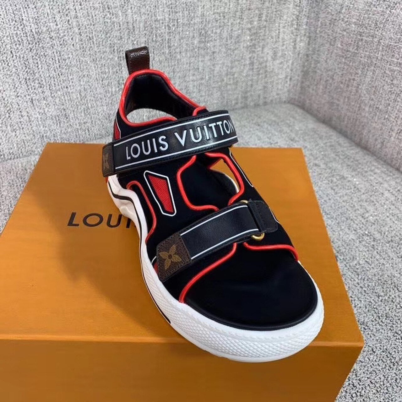 Louis Vuitton Archlight Sandals Calfskin Leather Spring/Summer Collection Black/Red