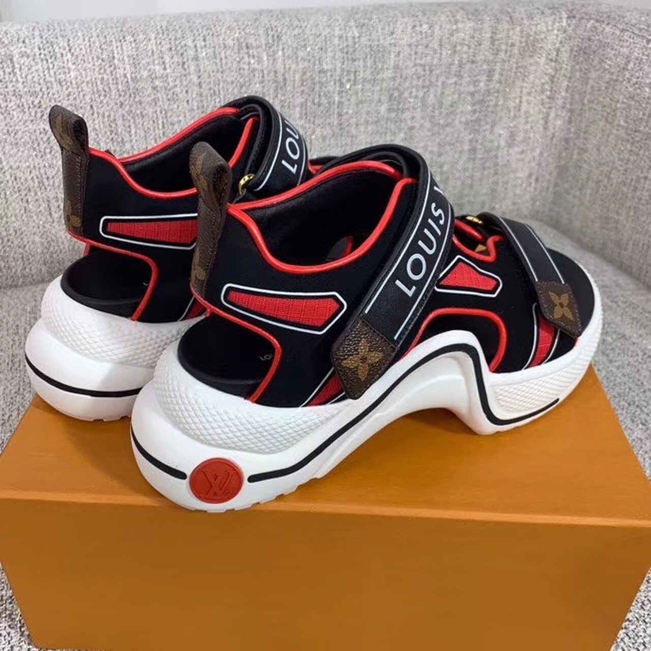 Louis Vuitton Archlight Sandals Calfskin Leather Spring/Summer Collection Black/Red
