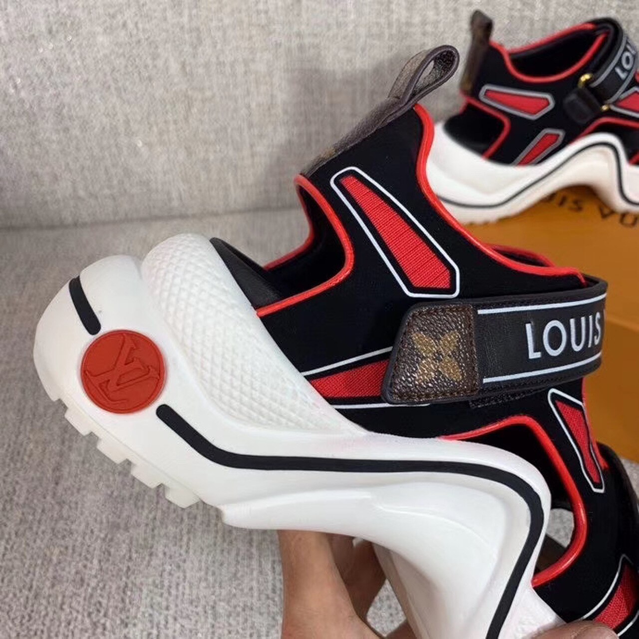 Louis Vuitton Archlight Sandals Calfskin Leather Spring/Summer Collection Black/Red