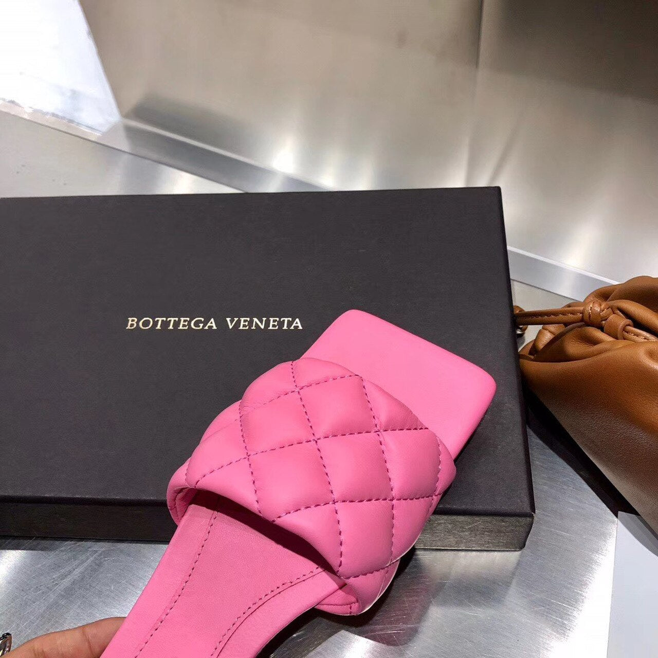 Bottega Veneta Square Toe Padded Sandals Calfskin Leather Spring/Summer 2020 Collection, Pink