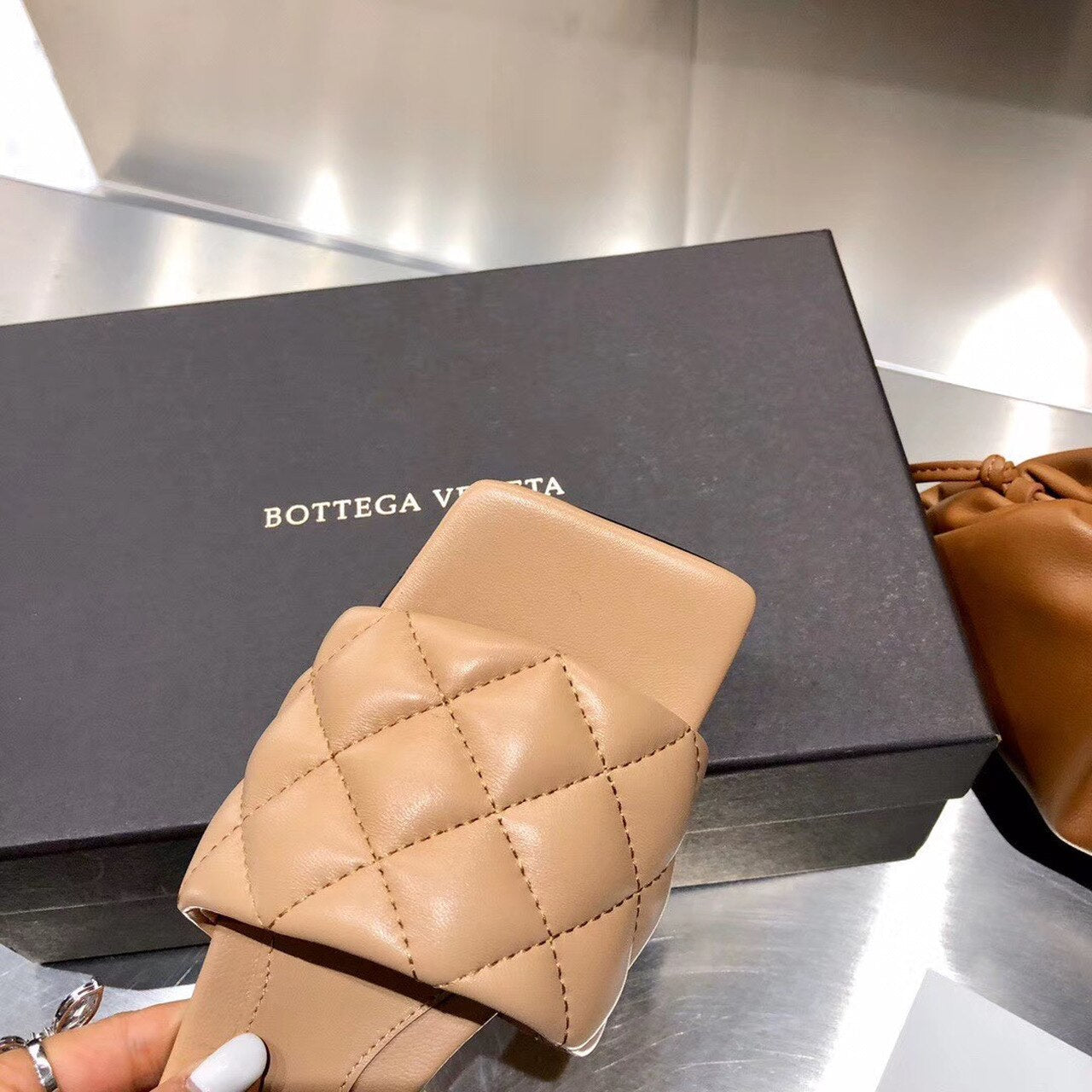 Bottega Veneta Square Toe Padded Sandals Calfskin Leather Spring/Summer Collection, Beige
