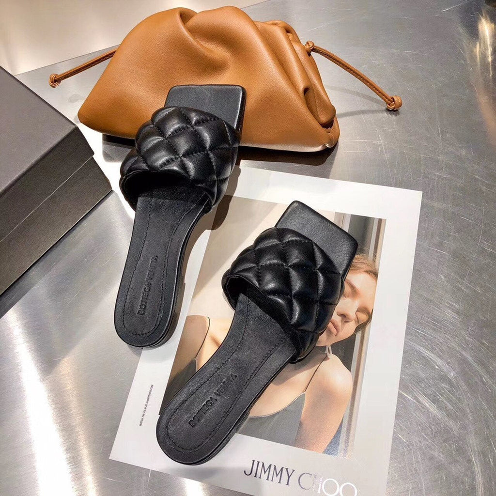 Bottega Veneta Square Toe Padded Sandals Calfskin Leather Spring/Summer 2020 Collection, Black