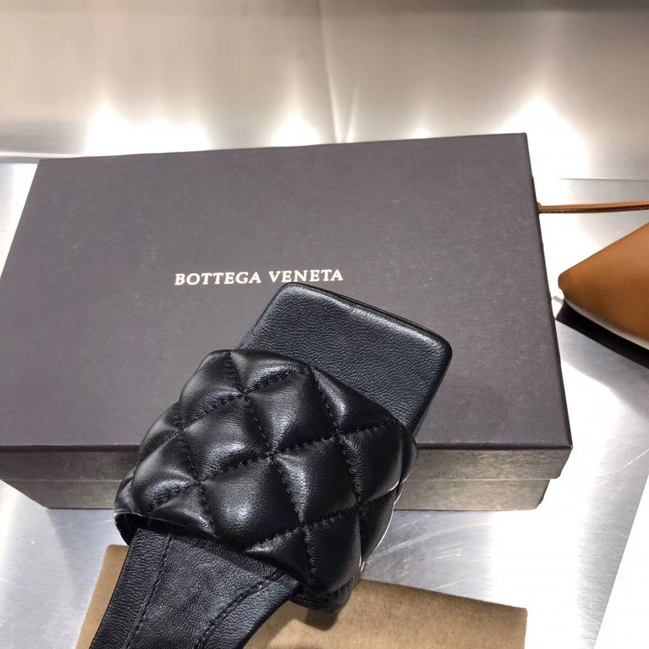 Bottega Veneta Square Toe Padded Sandals Calfskin Leather Spring/Summer 2020 Collection, Black