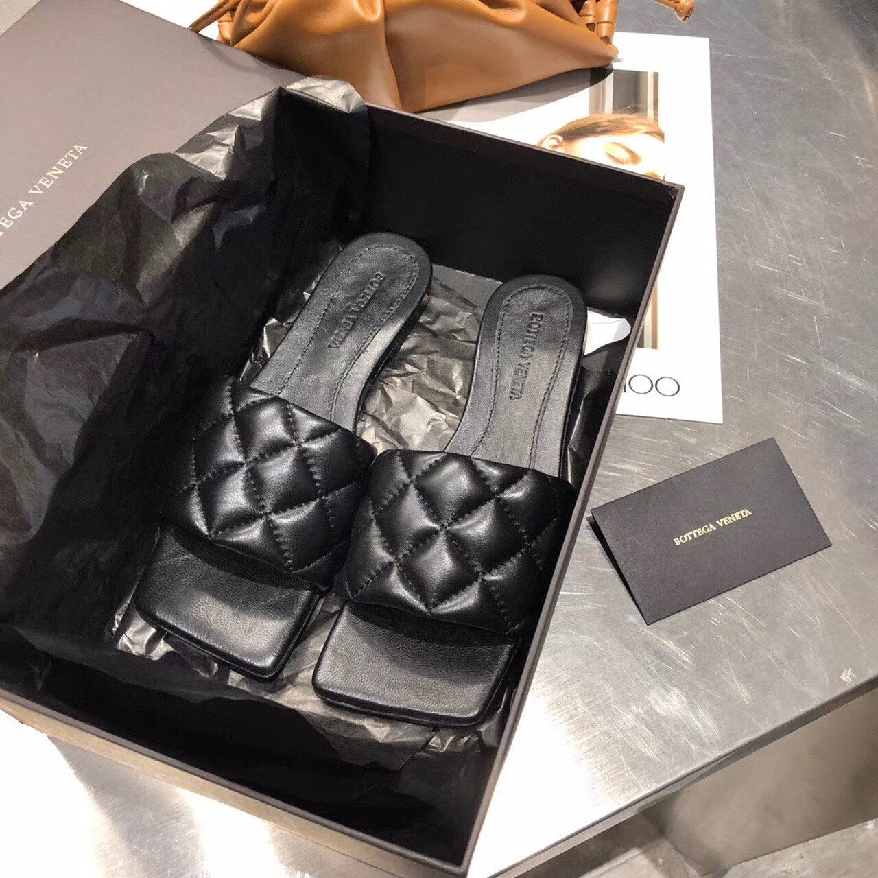 Bottega Veneta Square Toe Padded Sandals Calfskin Leather Spring/Summer 2020 Collection, Black
