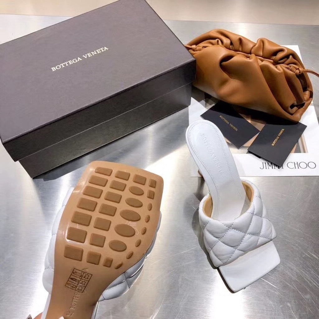 Bottega Veneta Puffy Dream Square Mules Lambskin Leather Spring/Summer 2020 Collection, White