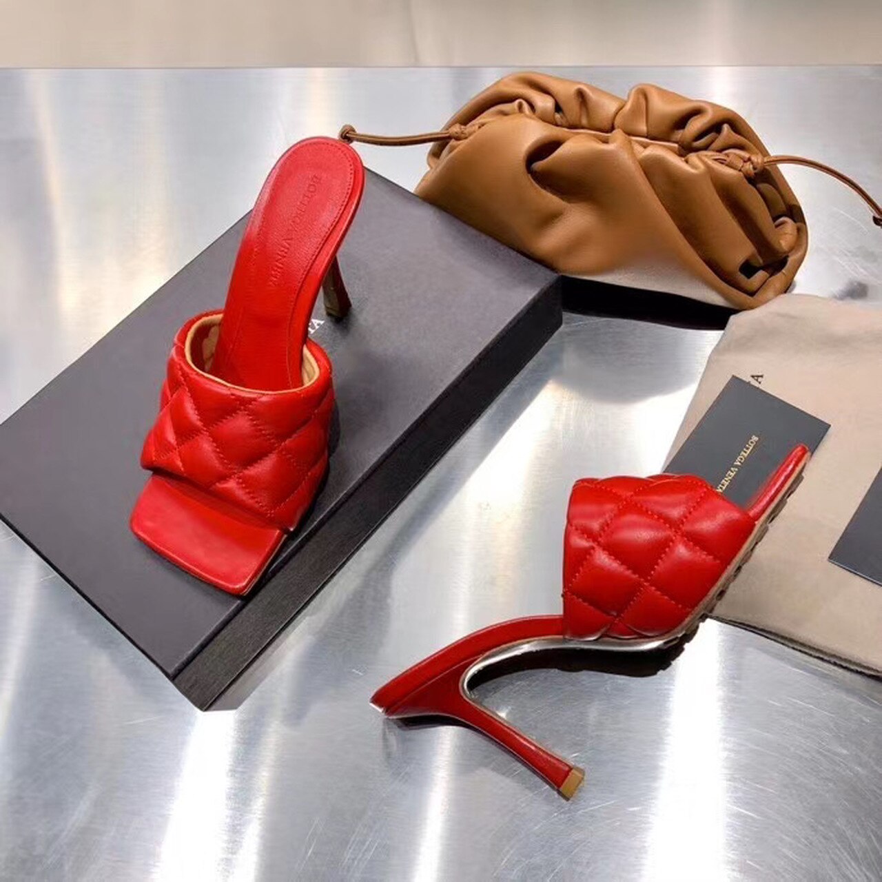 Bottega Veneta Puffy Dream Square Mules Lambskin Leather Spring/Summer 2020 Collection, Red