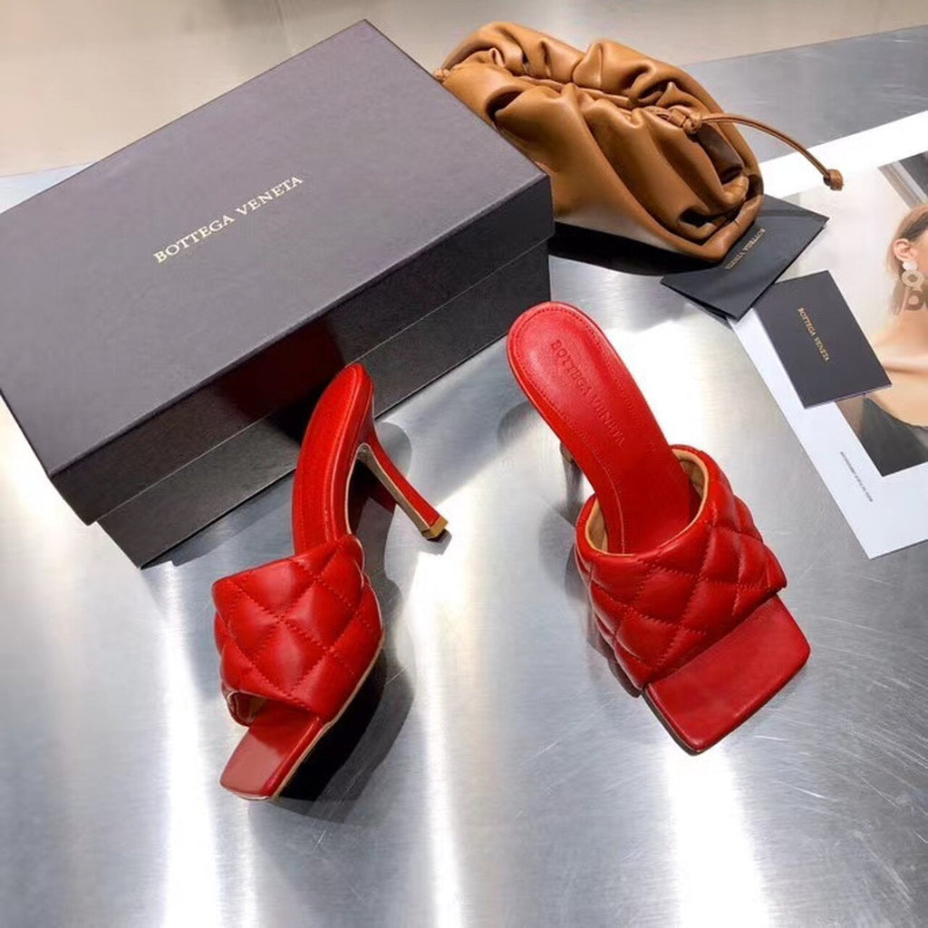 Bottega Veneta Puffy Dream Square Mules Lambskin Leather Spring/Summer 2020 Collection, Red