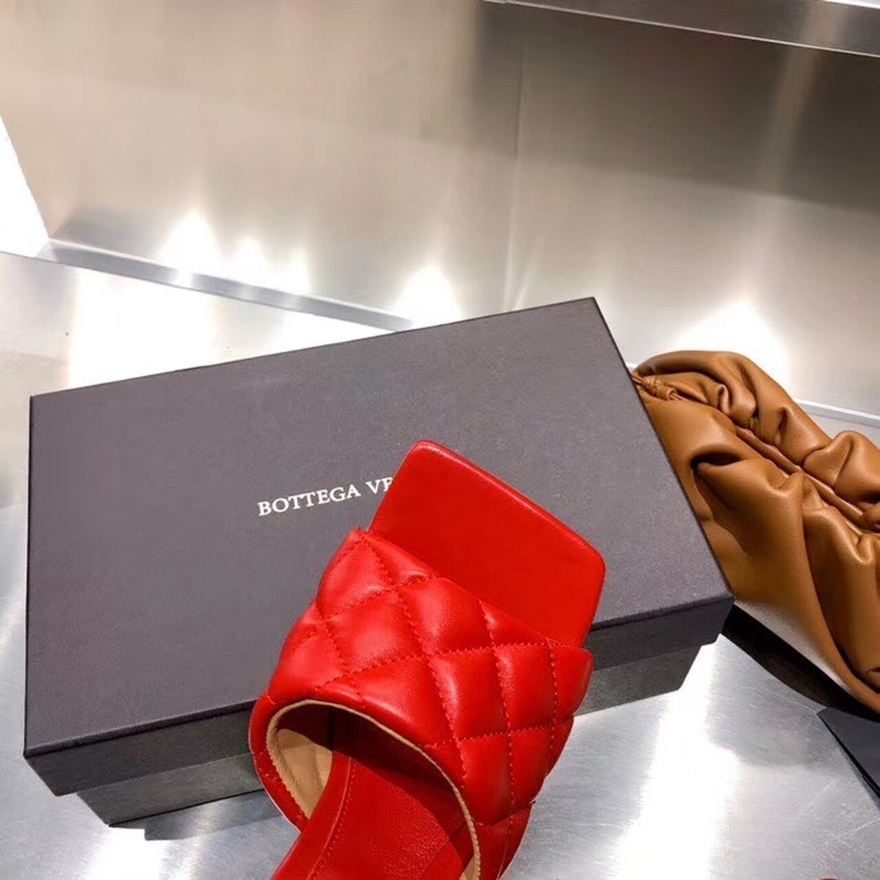 Bottega Veneta Puffy Dream Square Mules Lambskin Leather Spring/Summer 2020 Collection, Red