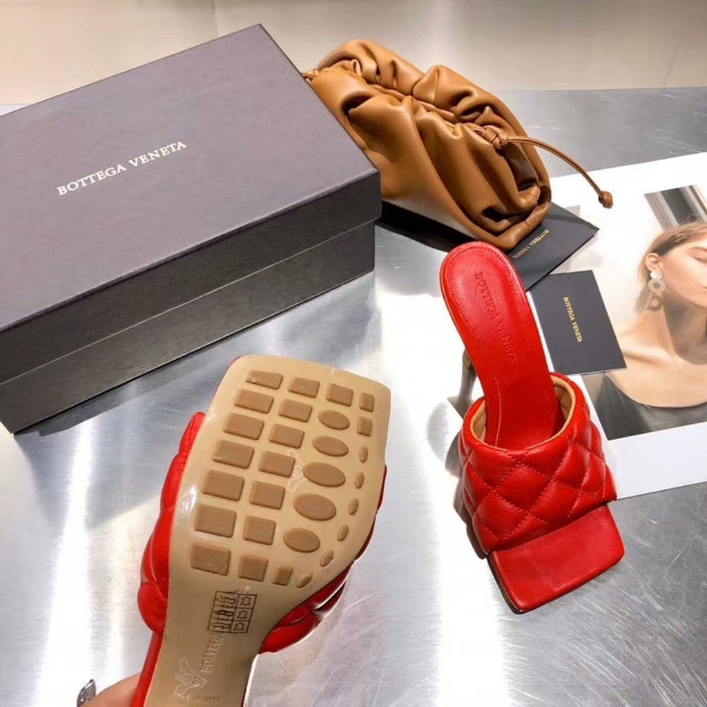 Bottega Veneta Puffy Dream Square Mules Lambskin Leather Spring/Summer 2020 Collection, Red