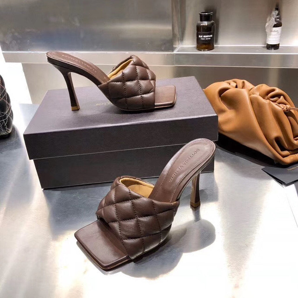 Bottega Veneta Puffy Dream Square Mules Lambskin Leather Spring/Summer 2020 Collection, Brown