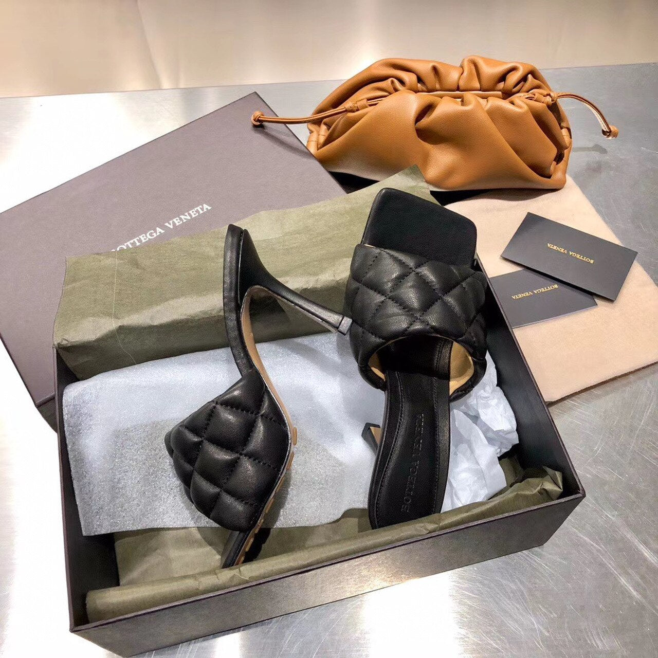 Bottega Veneta Puffy Dream Square Mules Lambskin Leather Spring/Summer 2020 Collection, Black