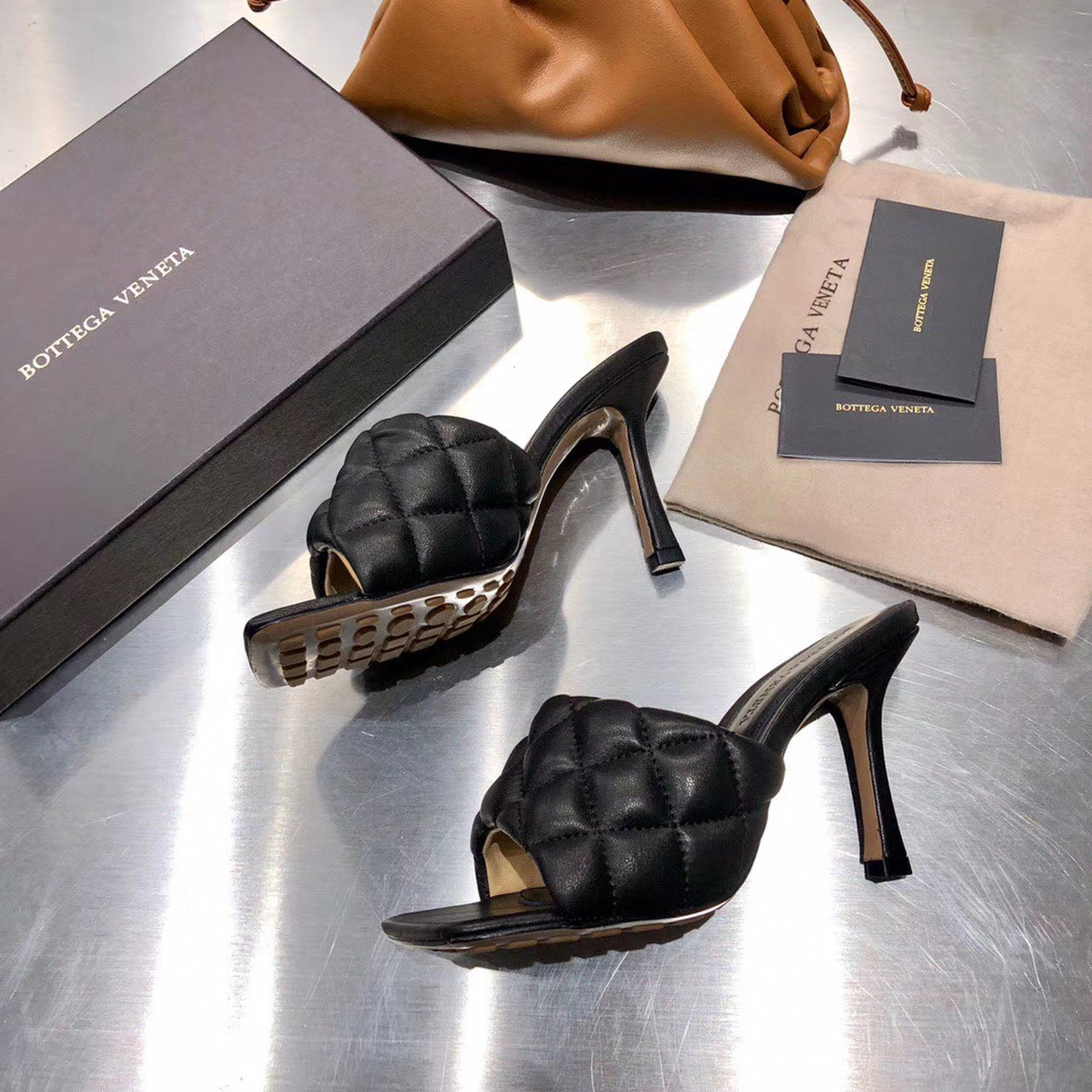 Bottega Veneta Puffy Dream Square Mules Lambskin Leather Spring/Summer 2020 Collection, Black