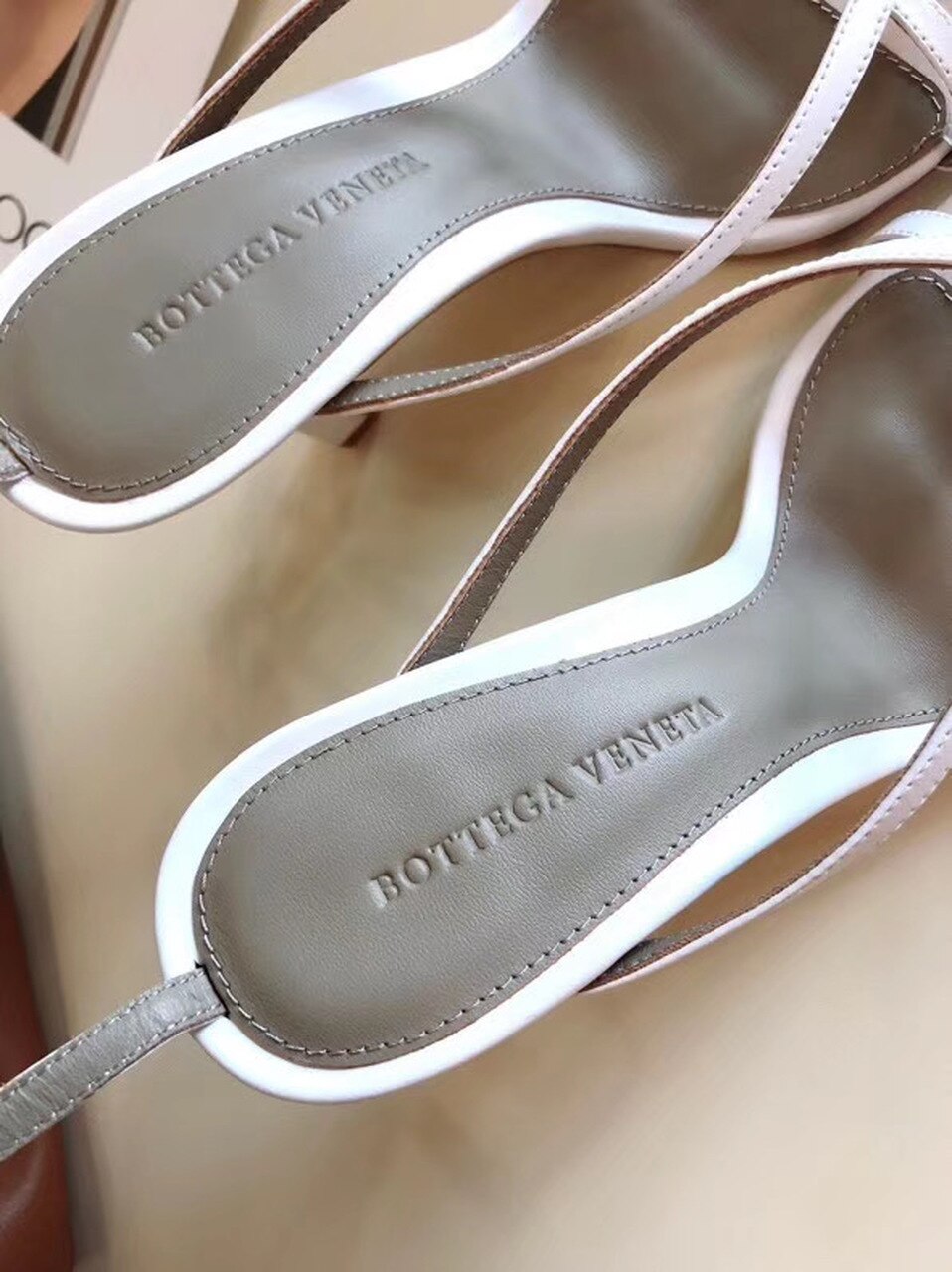 Bottega Veneta Square Toe Thong Sandals Lambskin Leather Spring/Summer 2020 Collection, White