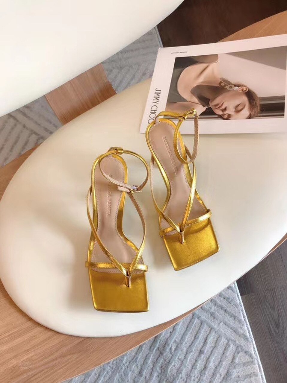 Bottega Veneta Square Toe Thong Sandals Lambskin Leather Spring/Summer 2020 Collection, Gold