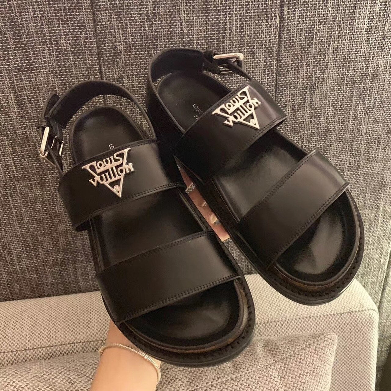 Louis Vuitton Dad Sandals Calfskin Leather Spring/Summer Collection Black