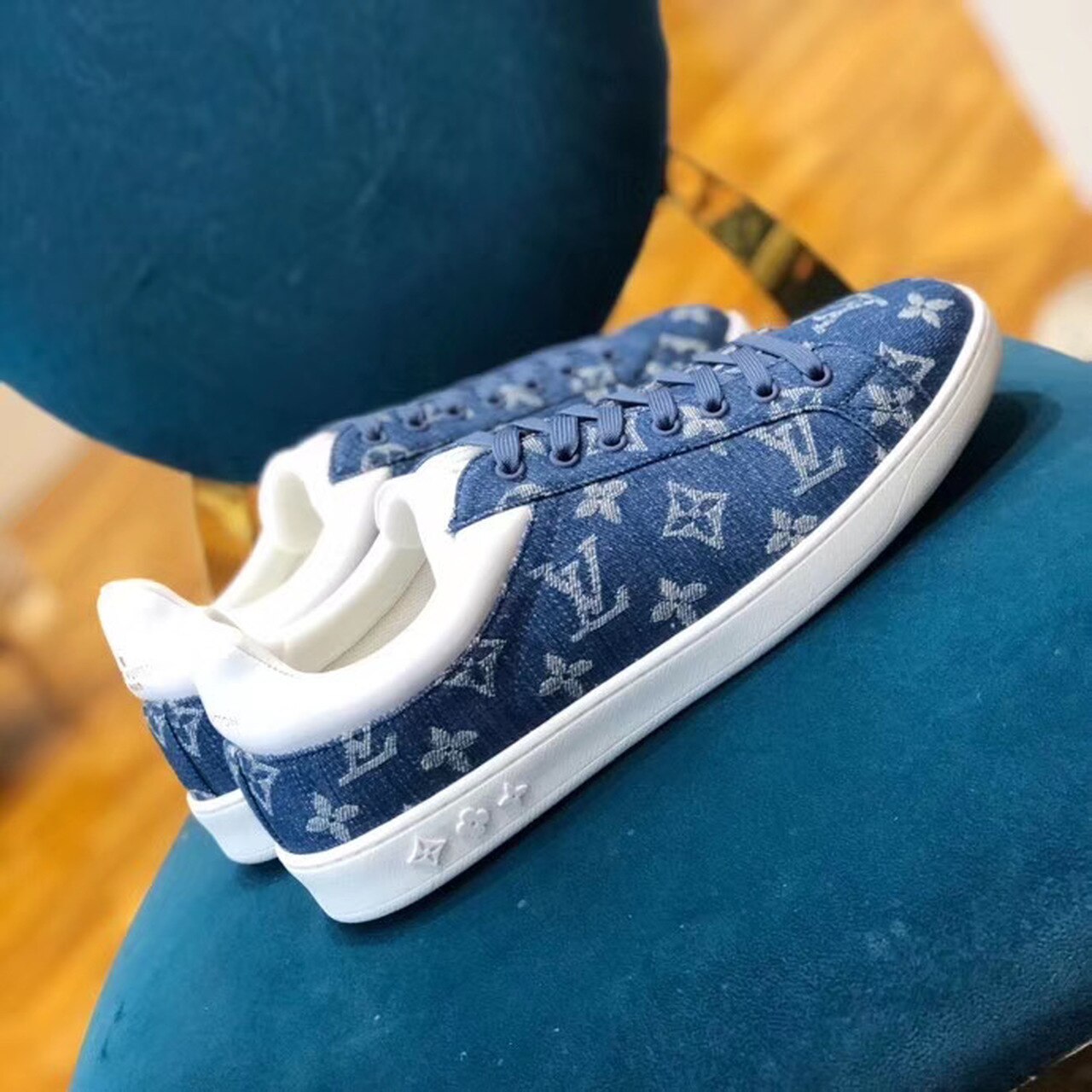 Louis Vuitton Luxembourg Sneakers Calfskin Leather Spring/Summer Collection 1A4XYE Denim Blue