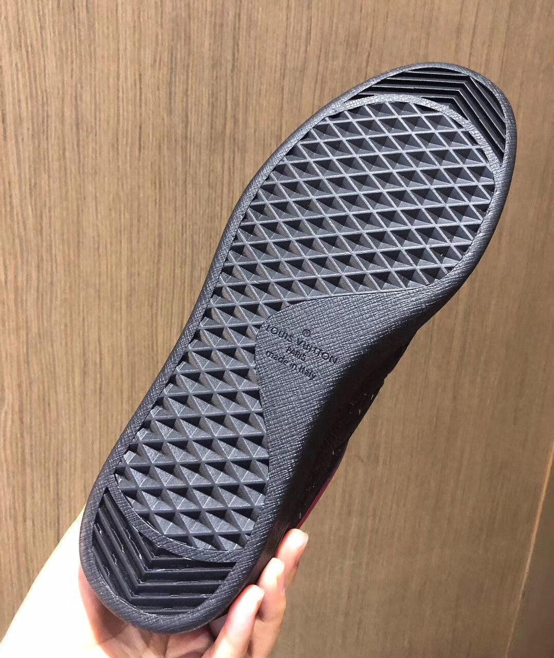 Louis Vuitton Luxembourg Sneakers Calfskin Leather Spring/Summer Collection 1A7S7D, Black