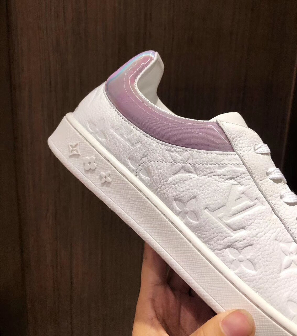 Louis Vuitton Luxembourg Sneakers Calfskin Leather Spring/Summer Collection 1A7S7T White