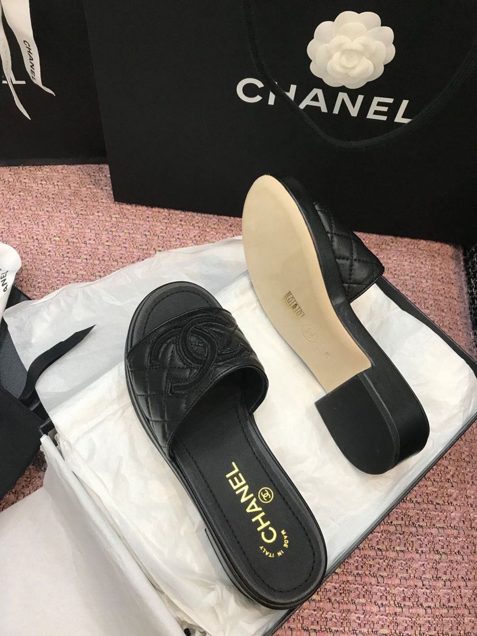 Chanel CC Logo Mule Sandals Calfskin Leather Spring/Summer Act 2 Collection, Black