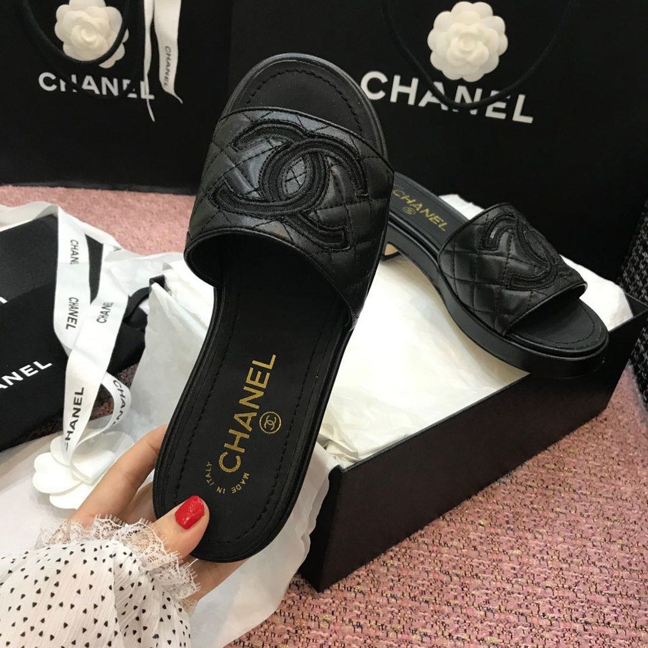 Chanel CC Logo Mule Sandals Calfskin Leather Spring/Summer Act 2 Collection, Black