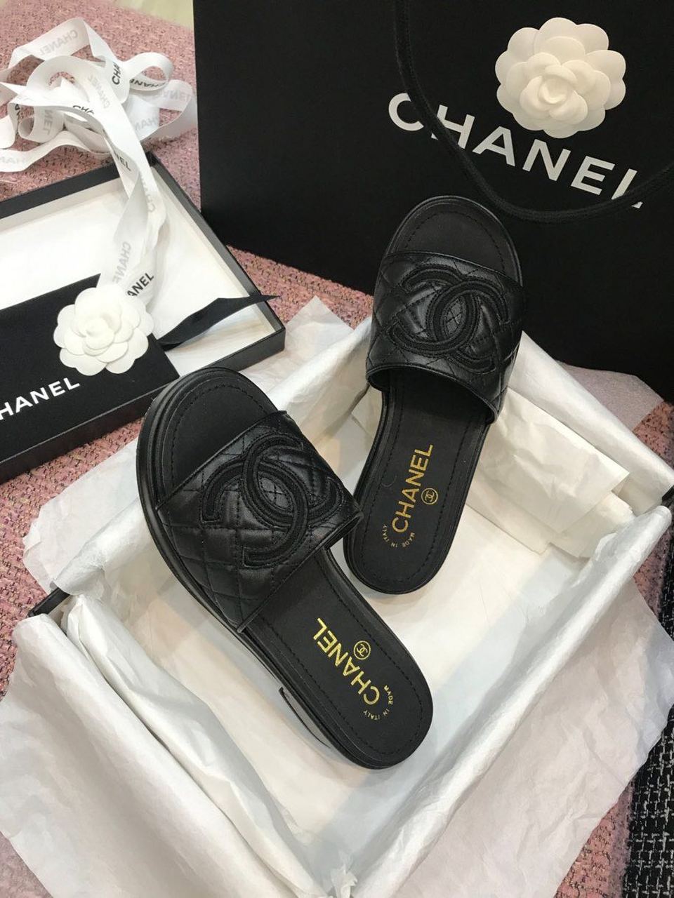 Chanel CC Logo Mule Sandals Calfskin Leather Spring/Summer Act 2 Collection, Black