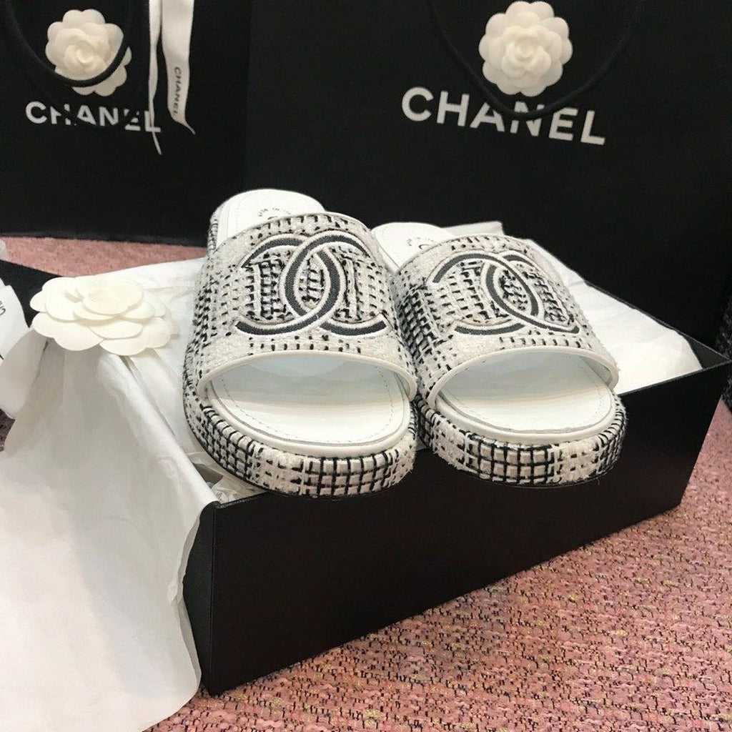 Chanel Tweed CC Logo Mule Sandals Calfskin Leather Spring/Summer Act 2 Collection, White/Gray