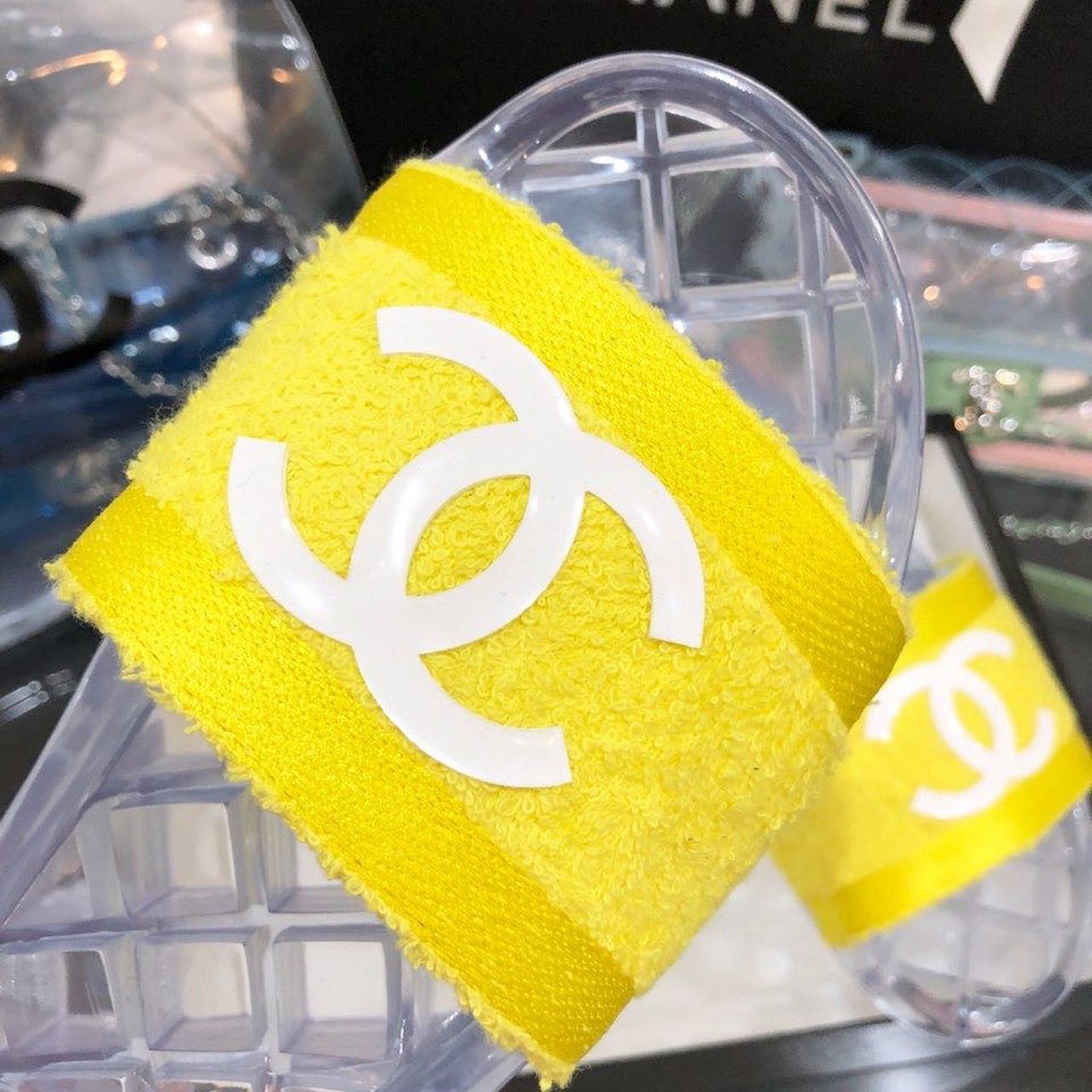 Chanel Fabric Transparent CC Logo PVC Pool Mules/Slides Spring/Summer Collection Yellow