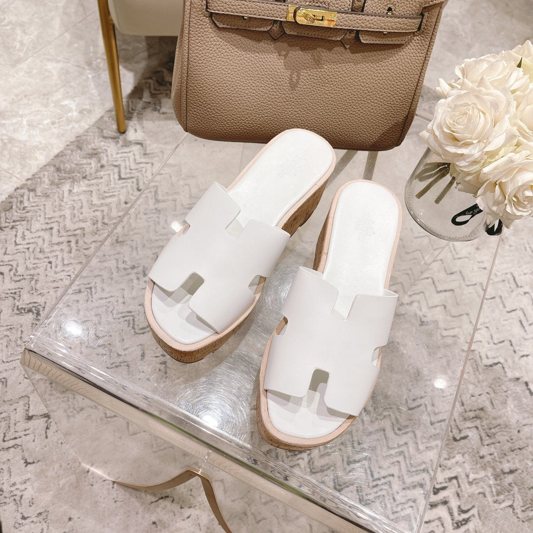 Hermes Eze 30 Sandal White