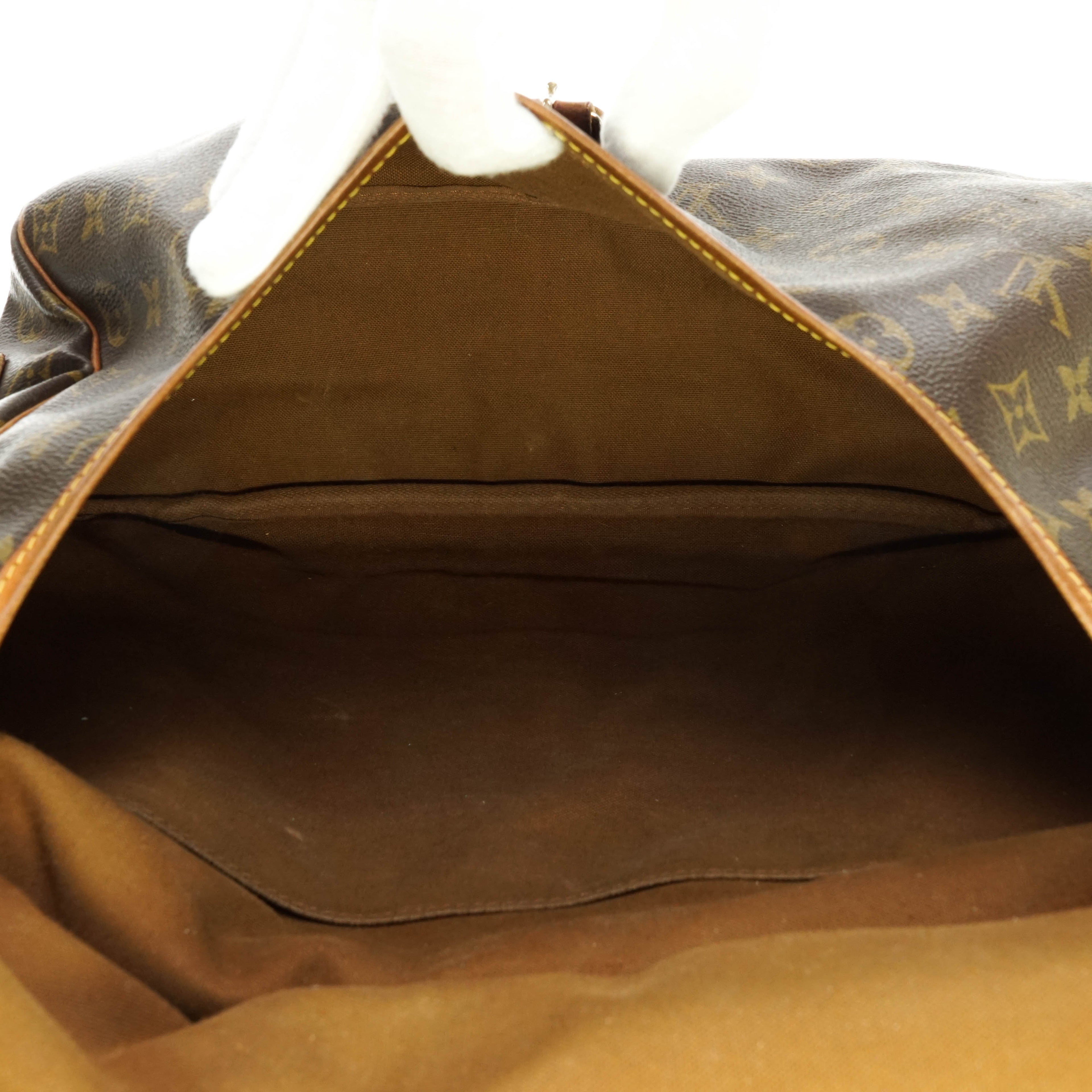 Louis Vuitton Saumur 35 Crossbody