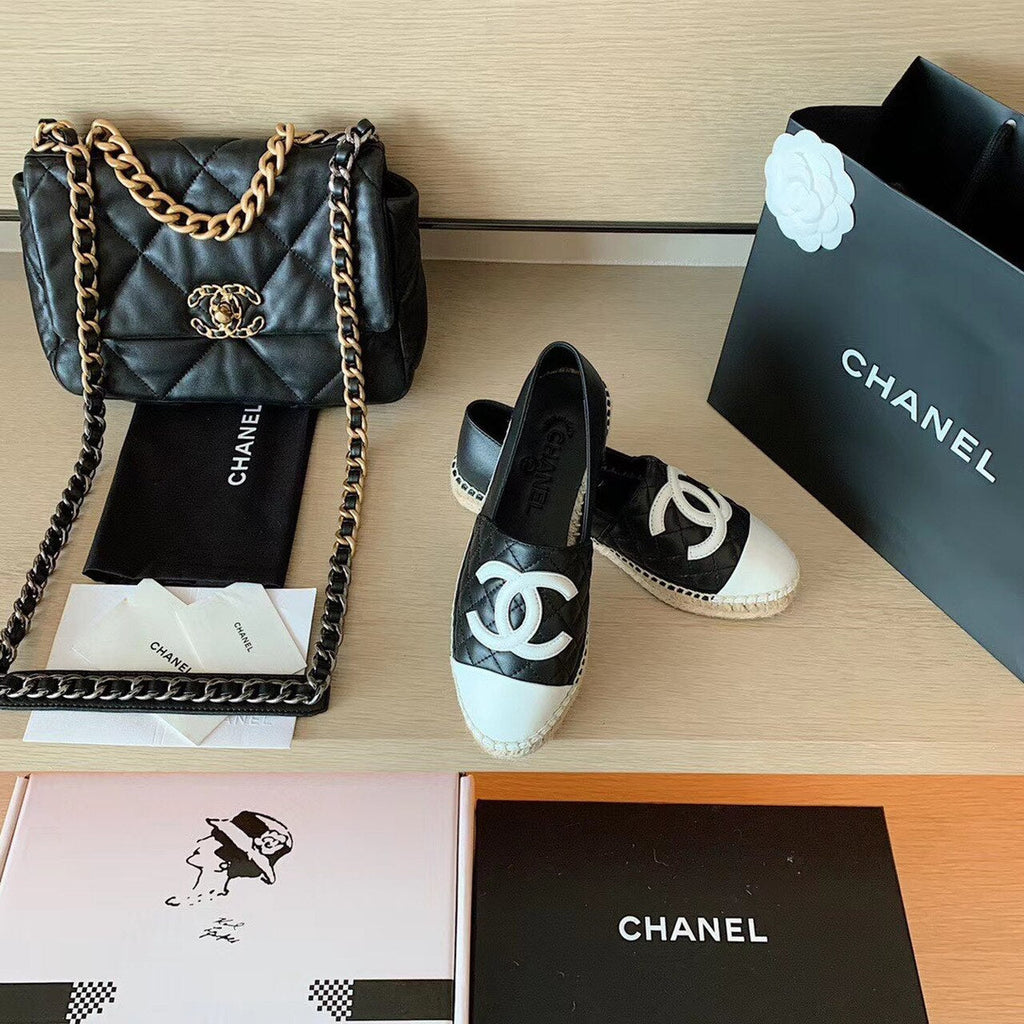 Chanel Quilted Espadrilles Lambskin Leather Spring/Summer Collection Black/White