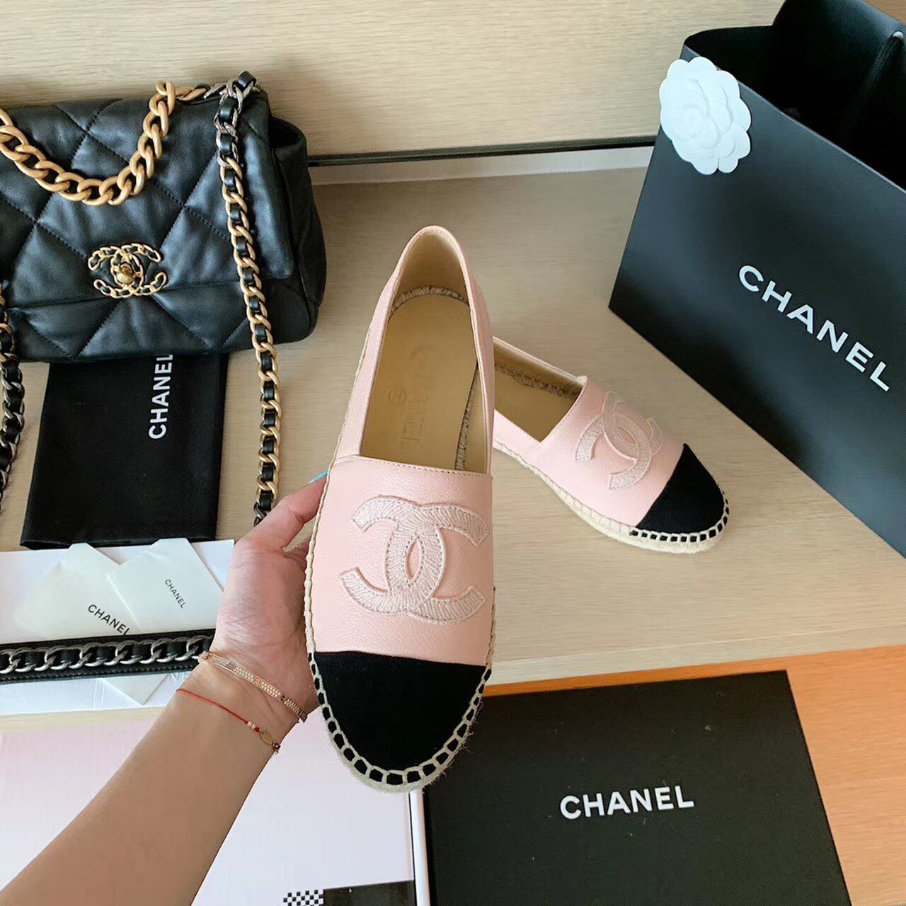Chanel Espadrilles Shiny Lambskin Leather Spring/Summer Collection Blush/Black