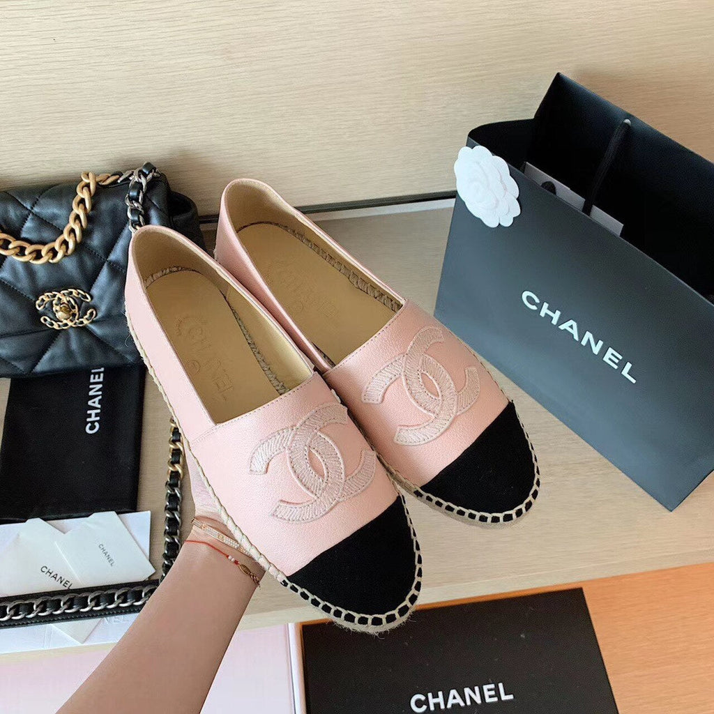 Chanel Espadrilles Shiny Lambskin Leather Spring/Summer Collection Blush/Black