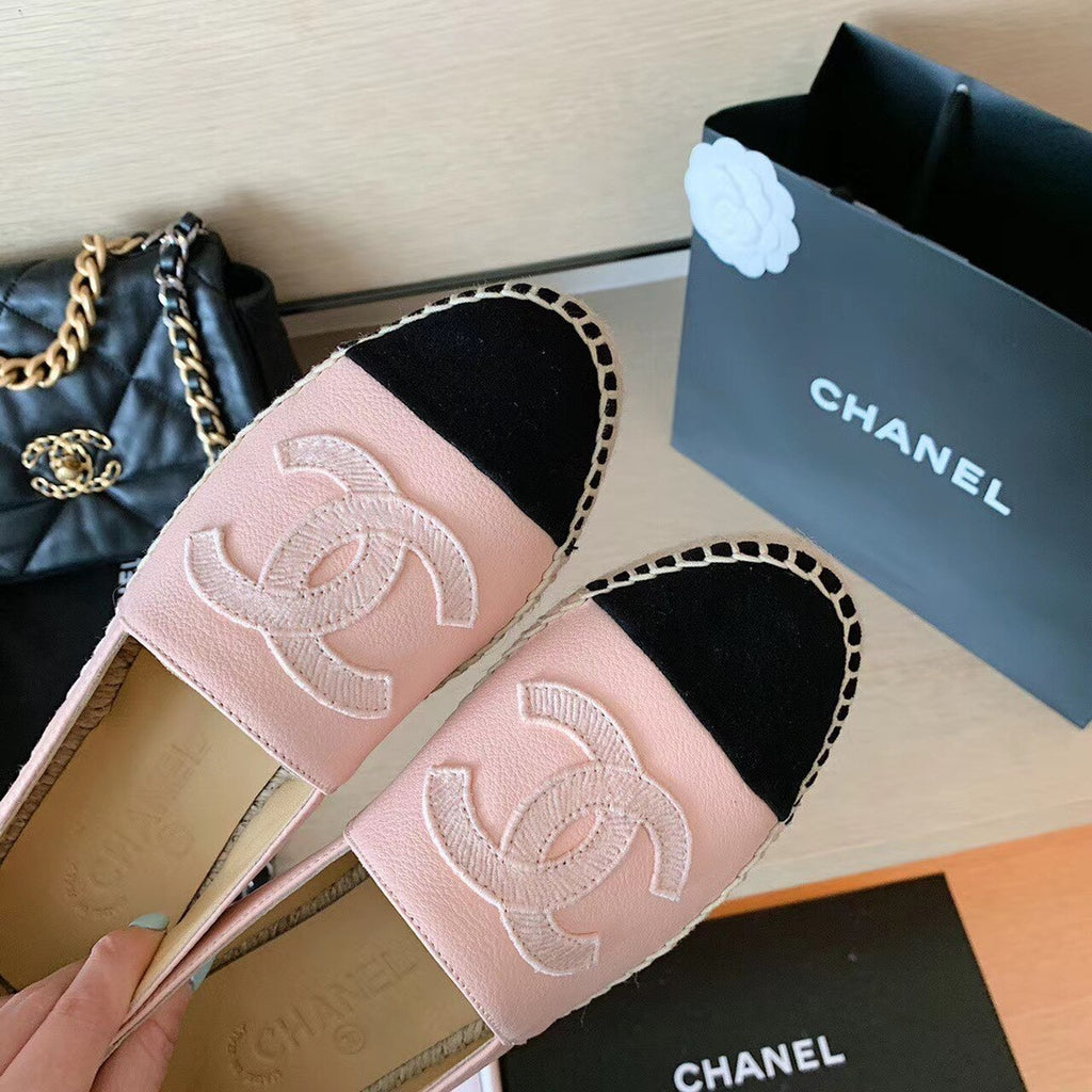 Chanel Espadrilles Shiny Lambskin Leather Spring/Summer Collection Blush/Black