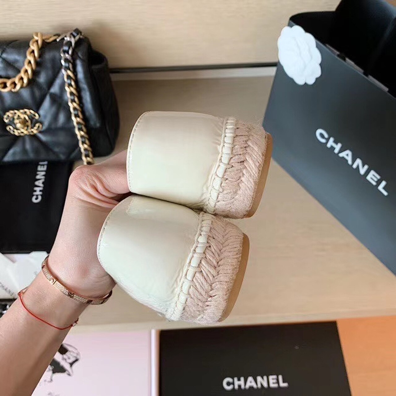 Chanel Espadrilles Shiny Lambskin Leather Spring/Summer Collection Ivory/Black