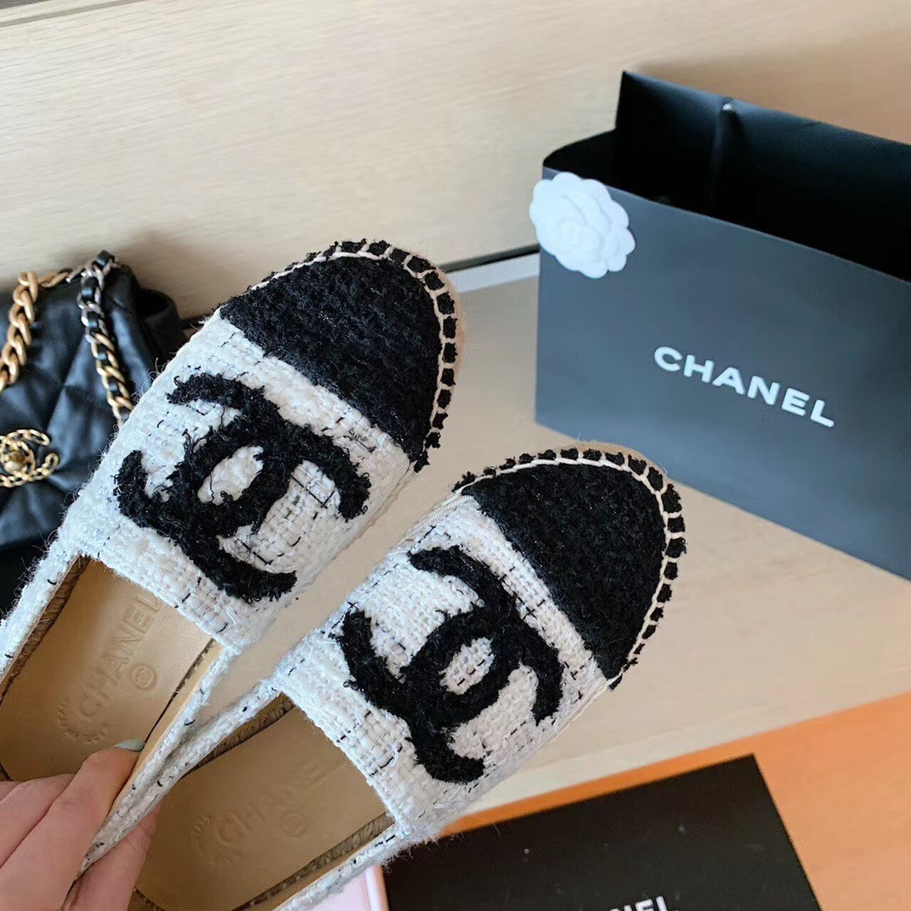 Chanel Tweed Espadrilles Lambskin Leather Spring/Summer Collection White/Black